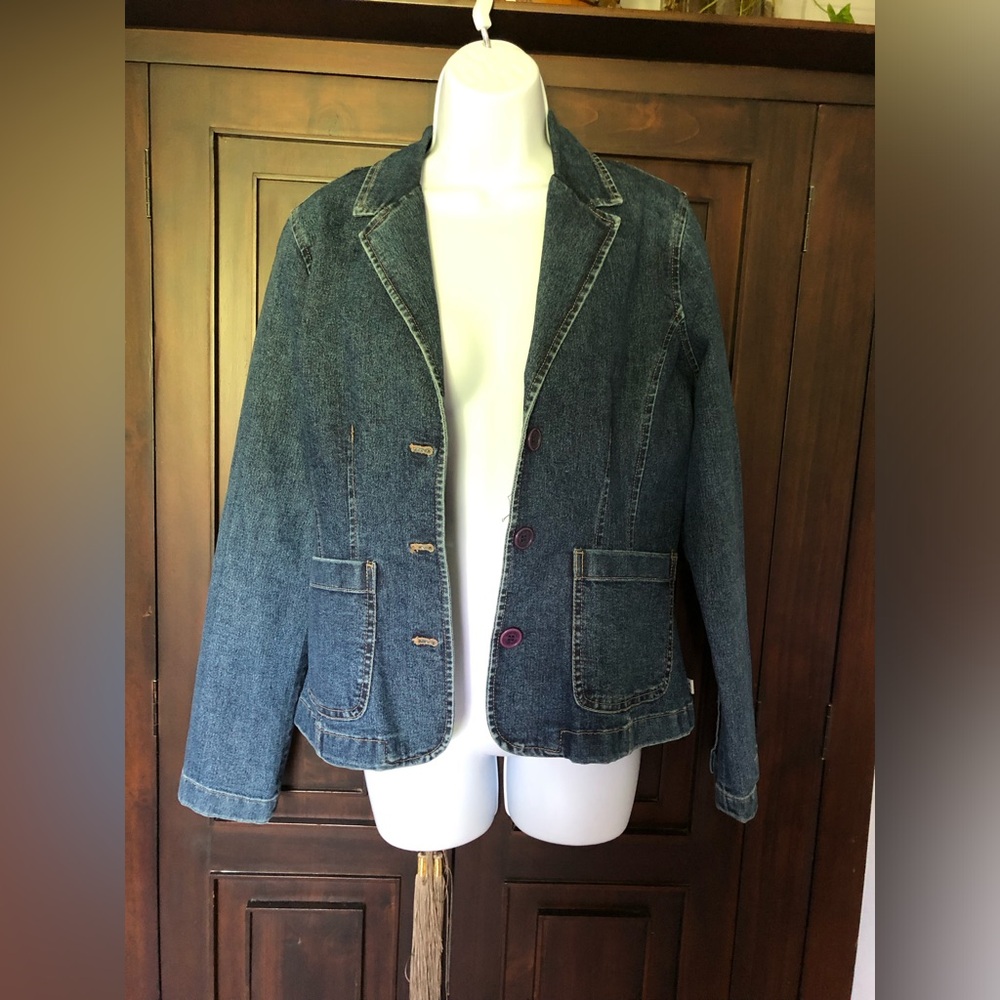 Duck Head Woman’s Button Front Collared Fitted Denim Jacket Size 6